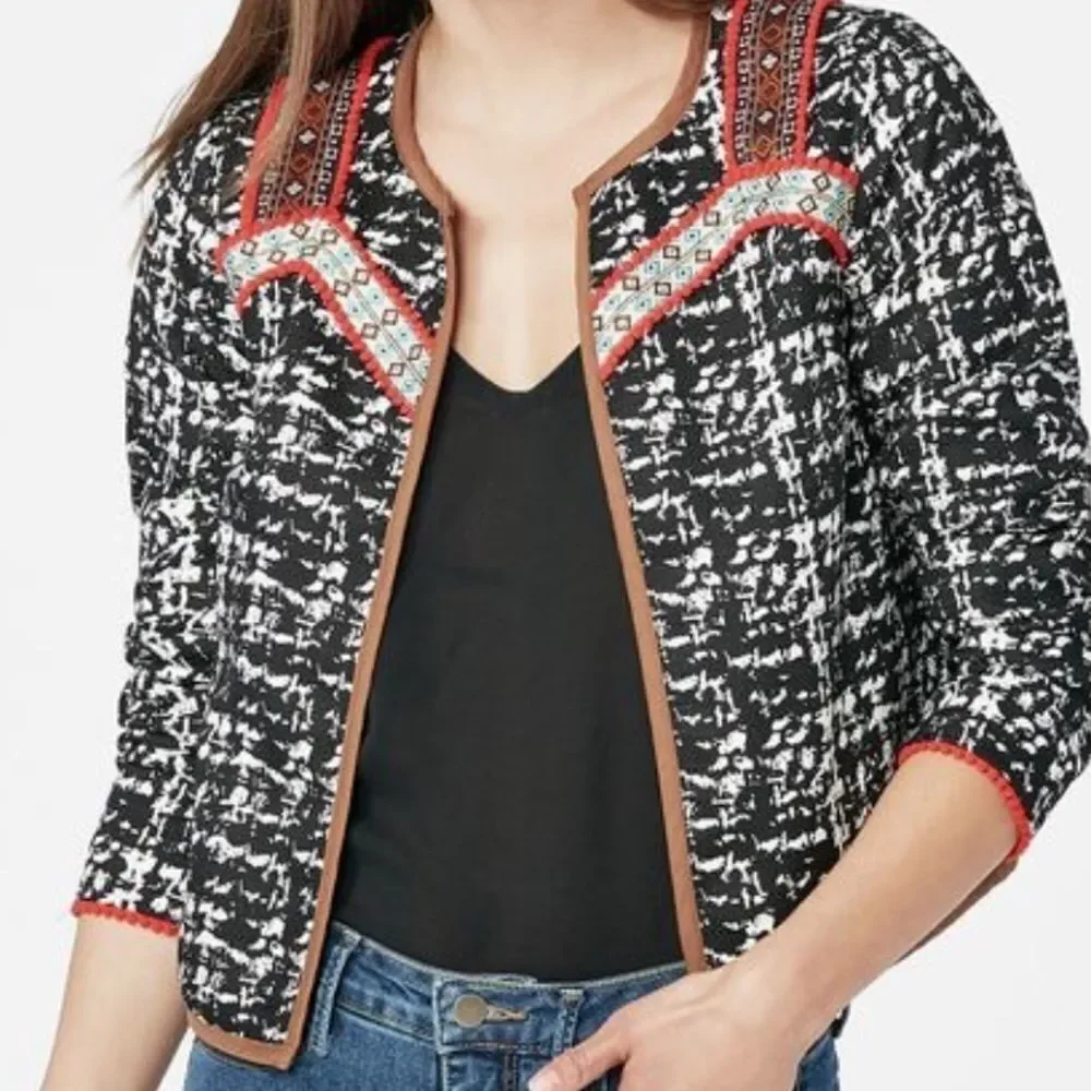 Justfab Embroidered statement jacket - Picture 3 of 4